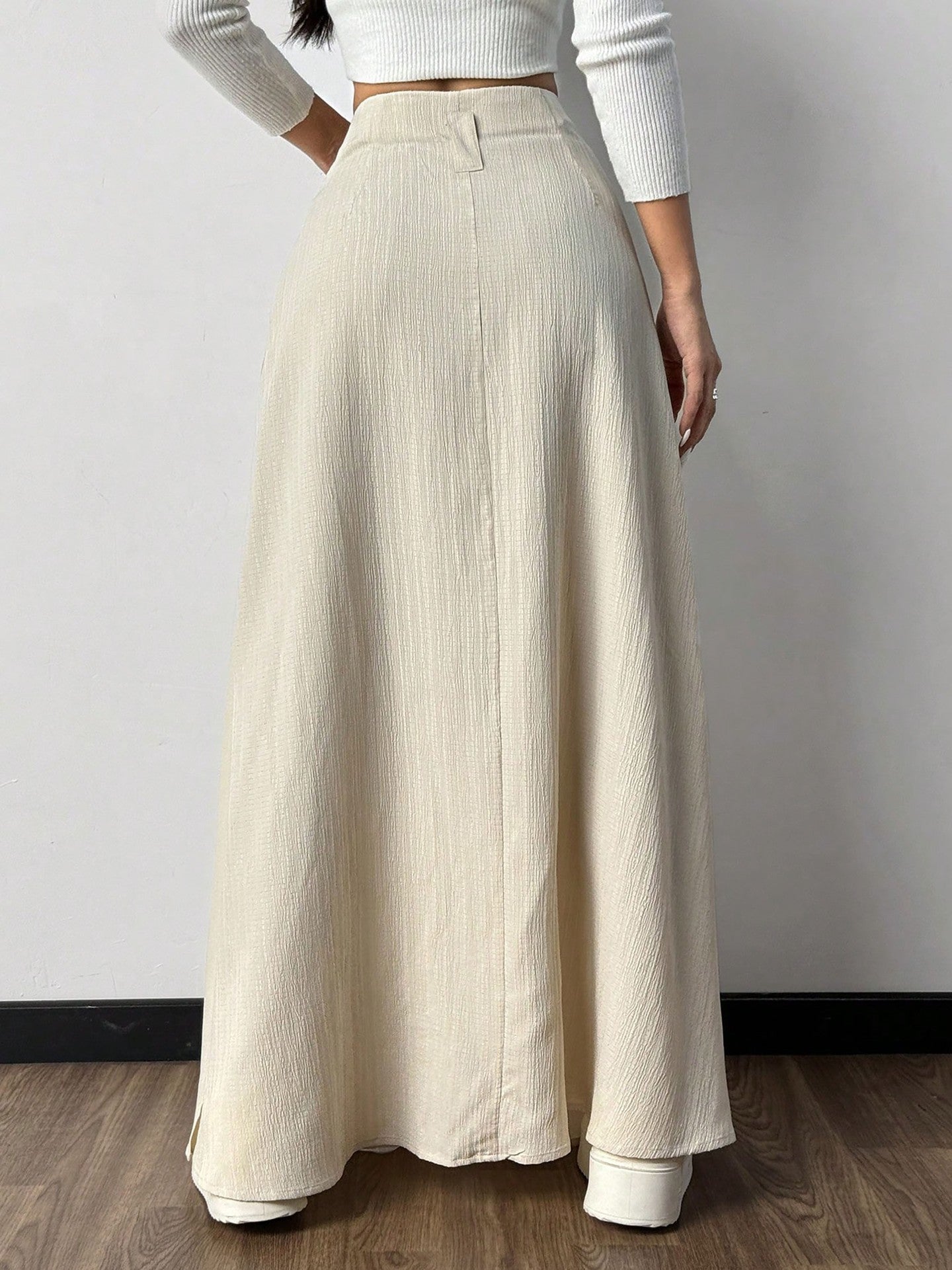 Elegant Textured High-Waist Long Slit Skirt - Chic Style for Women
